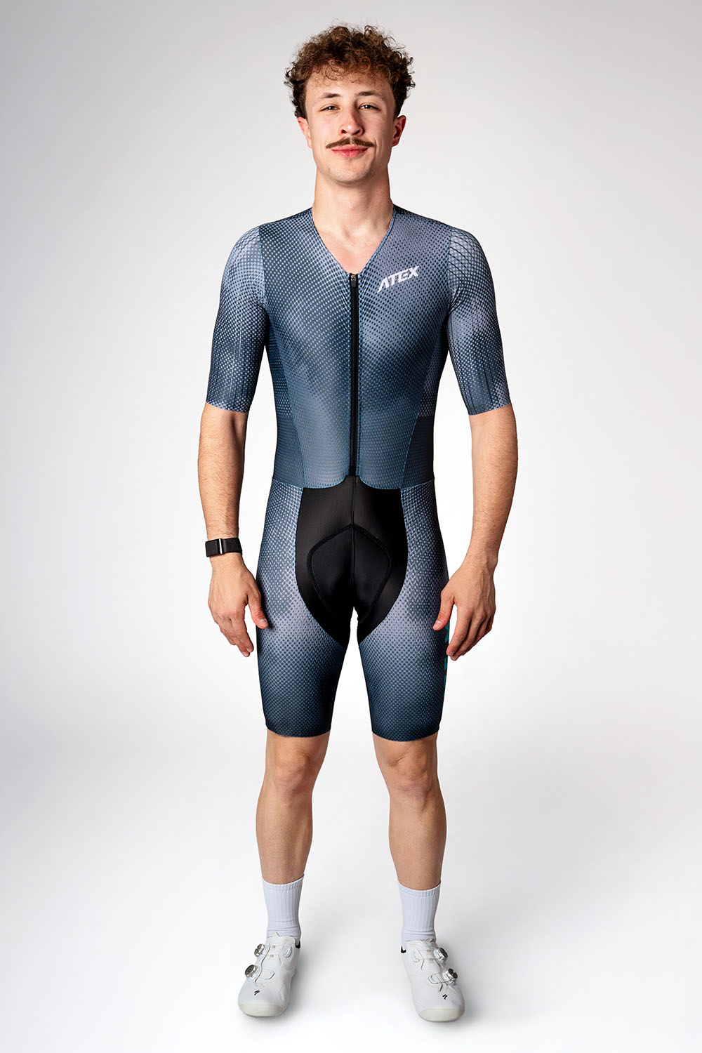 Short-sleeved time trial cycling skinsuit